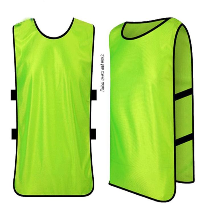 Soccer%20&%20Football%20Training%20Vest%20Apron%20-%20Stay%20Prepared%20And%20Organized%20During%20Training%20Sessions%20With%20This%20Apron%20-%20Image%207