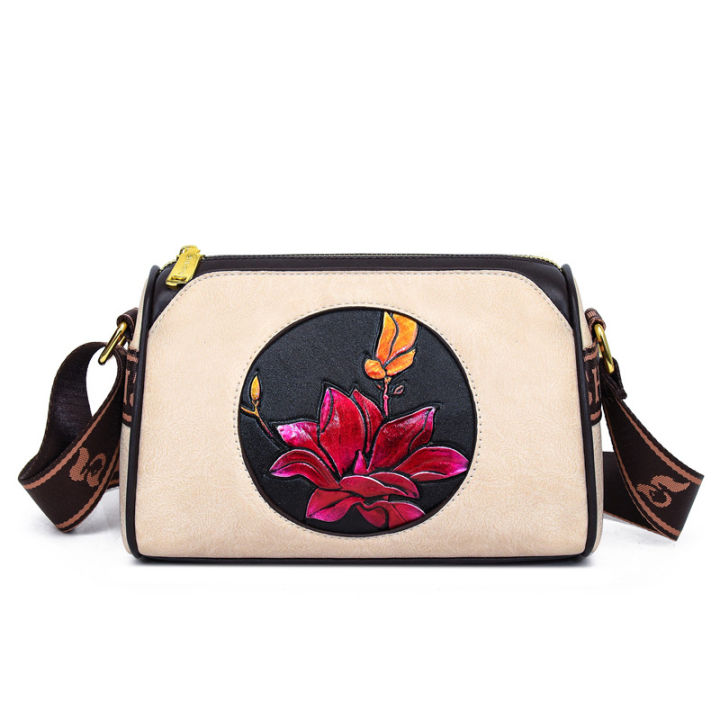 Ethnic%20style%20embossed%20painted%20mom%20bag%20female%202024%20new%20multi-layer%20one-shoulder%20crossbody%20large-capacity%20pillow%20bag%20-%20Image%207