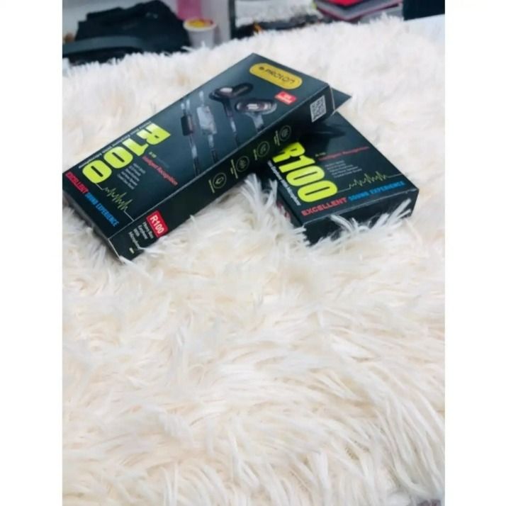 Proton%20R100%20Heavy%20Bass%20Earphones%20With%20Microphone%20-%20Stereo%20Crystal%20Clear%20In-Ear%20Headphones%20-%20Image%206