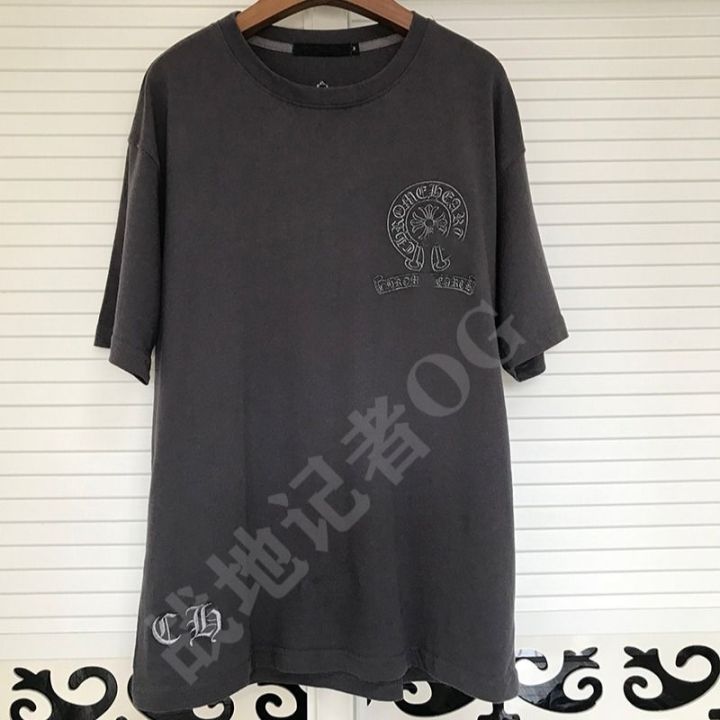 Internet%20Celebrity%20Sanskrit%20Cross%20Embroidered%20Short-SleeveTT-shirt%20HorseshoeinsFashion%20Couple%20Men%20and%20Women%20Top%20Cement%20Gray%20-%20Image%202
