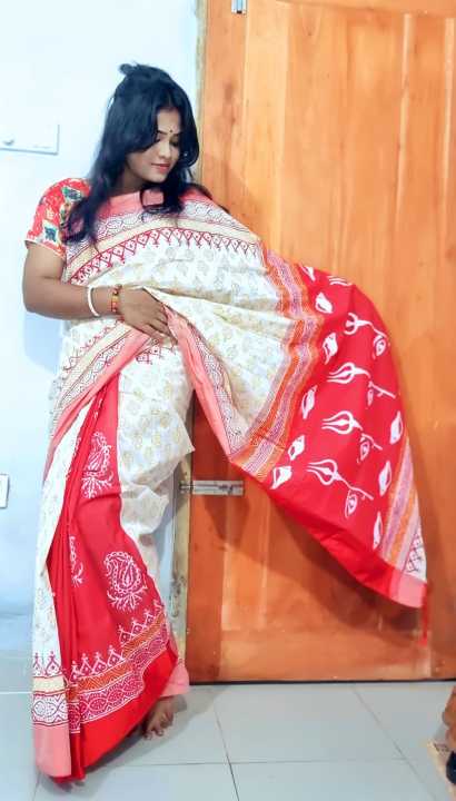 Durga%20Puja%20Special%20Block%20Print%20Half%20Silk%20Saree%20&%20Dhupian%20Silk%20Panjabi%20Combo%20For%20Couple%20for%20man%20and%20women%20-%20Image%202