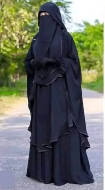 Unveil%20the%20Charm%20of%20Irani%20Borkha%20Design%20Latest%20Stylish%20and%20Fashionable%20Borka%20Dresses%20from%20the%20Khimar%20Collection%20for%20Girls%20and%20Women%20-%20Image%203