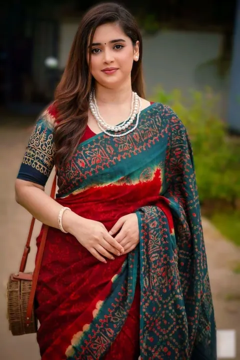 Exclusive%20Designer%20Batik%20Print%20%20Silk%20Saree%20With%20Blouse.%20Stylesh%20&%20fashionable%20best%20dress%20for%20women%20.%20rana%20bai%20-%20Image%202