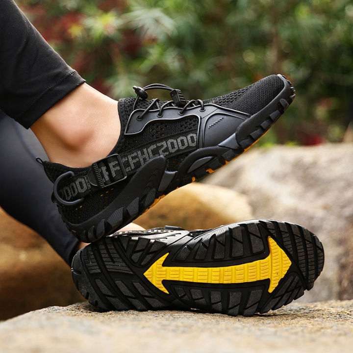 %E3%80%90Emotion%20HENG%E3%80%912022%20Men's%20Shoes%20Upstream%20Swimming%20Shoes%20Strong%20Outdoor%20Hollow%20Upstream%20Shoes%20Rain%20Shoes%20Outdoor%20Sports%20Casual%20Shoes%20-%20Image%202