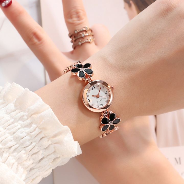 Stylish%20&%20Fashionable%20new%20%20Elegant%20Rhombus%20Mirror%20Original%20Quartz%20Ladies%20Watch%20-%20Image%206