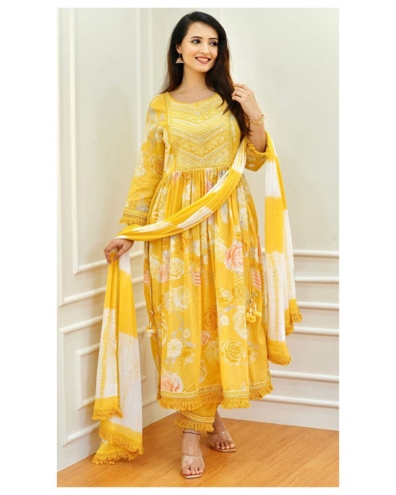 Naira%20Cut%20Three%20Piece%20For%20Women%20Exclusive%20Collection%20Unstitched%20Screen%20Print%20Exclusive,%20Stylist,%20Fashionable%20Three%20Pics%20For%20Woman.%20-%203%20Pice%20Dress%20-%20Image%206