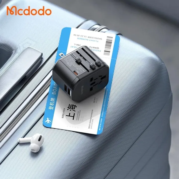 Mcdodo%20CP-3471%2020W%20PD%20Fast%20Charging%20Universal%20Travel%20Adapter%20-%20Image%202