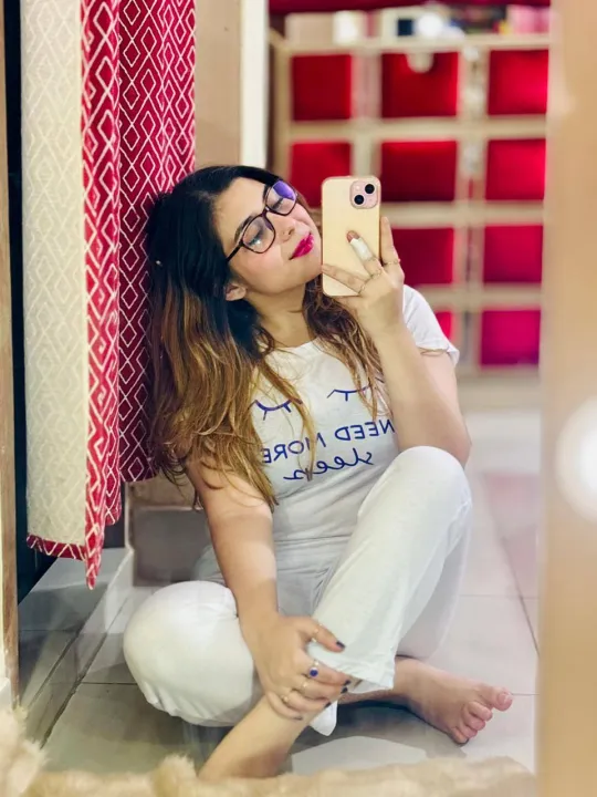 Women%20Home%20Wear%20Two-Piece%20Clothes%20V-Neck%20Solid%20Color%20Short%20Sleeve%20T-shirt%20+%20Long%20pant%20by%20%20soha%20mart%20-%20Image%203