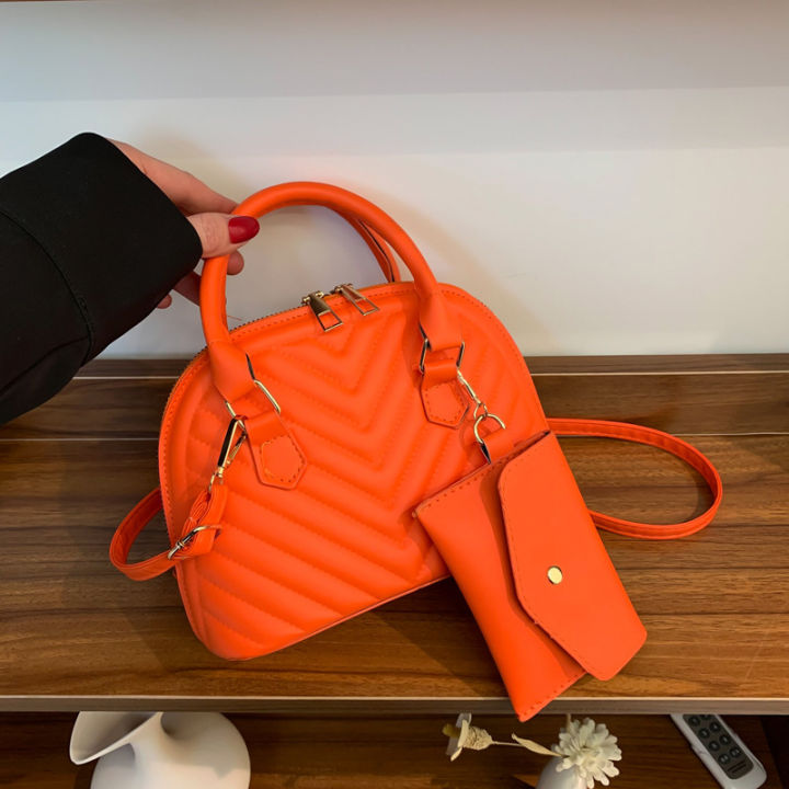 Texture Pop Bag 2023 Fashion Versatile Striped Two-Piece Shell Bag Lady Versatile Tide One Shoulder Crossbody Bag