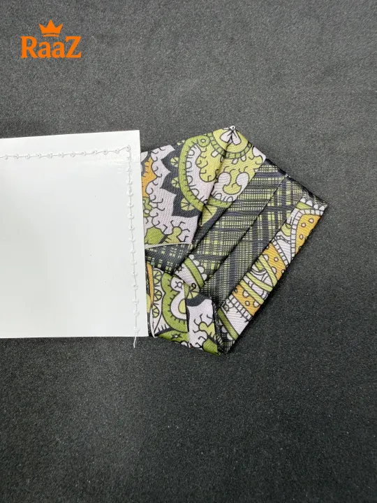 Yellow%20Floral%20Modern%20Artisan%20Pocket%20Square%20for%20Men%20-%20Image%203