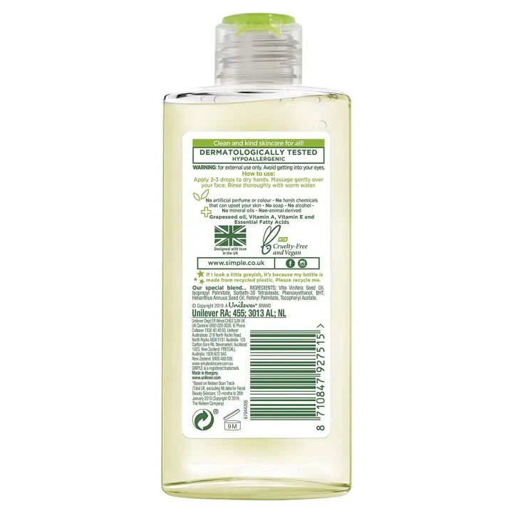 Simple%20Cleansing%20Oil%20-%20Simple%20Kind%20to%20Skin%20Hydrating%20Cleansing%20Oil%20-%20125ml%20-%20Image%202
