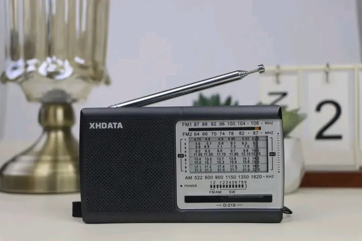 XHDATA%20D219%20Portable%20AM,%20FM,%20Shortwave%20Radio%20Excellent%20Signal%20Reception%20Capacity%20and%20Crystal%20Clear%20Sound%20Quality.%20Best%20For%20Short%20Wave%20Lover.%20High%20Sensitivity%20Shortwave%20Pocket%20Radio.%20Xhdata%20D219%20International%20Brand%20Radio%20(Gray/Silver)%20-%20Image%205