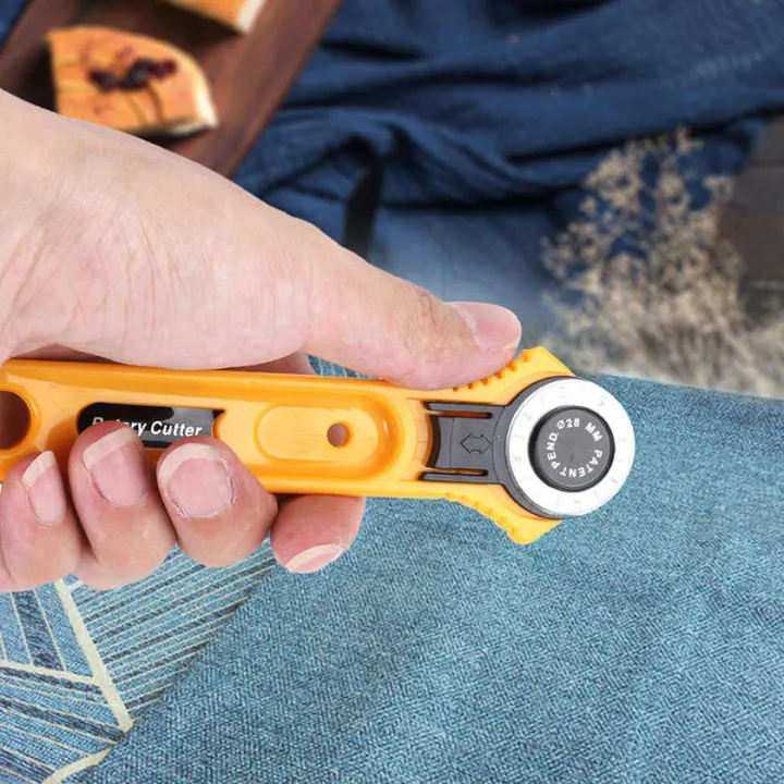 28mmRound%20Cutters%20Sewing%20Rotary%20Cloth%20Guiding%20Cutting%20MachineCloth%20Cutter%20Roller%20Wheel%20Tool%20Scissor%20Fabric%20For%20Patchwork%20-%20Image%202