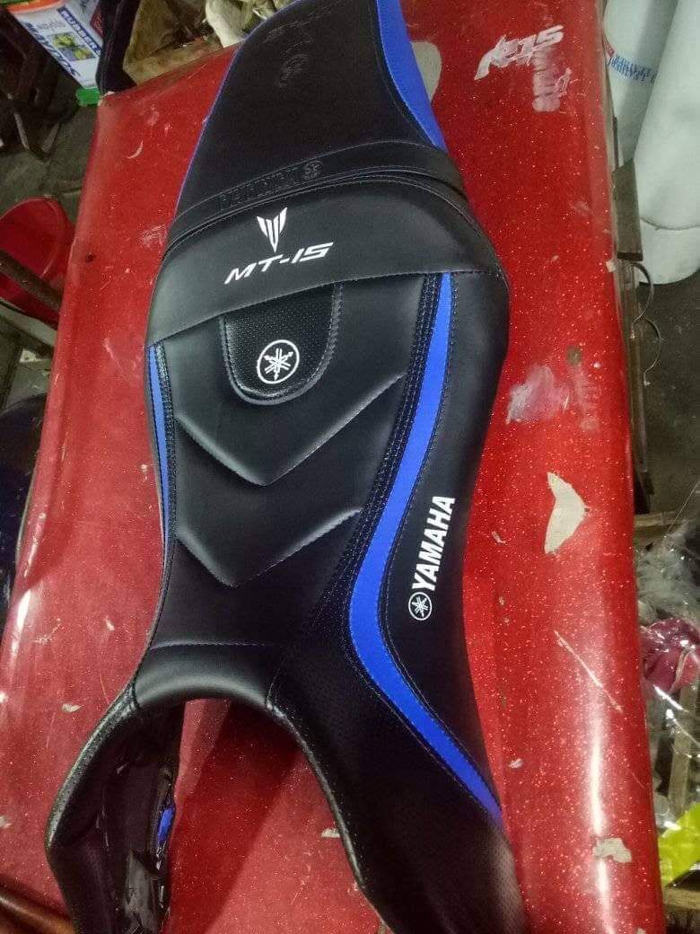 Yamaha MT15 Blue modified seat cover