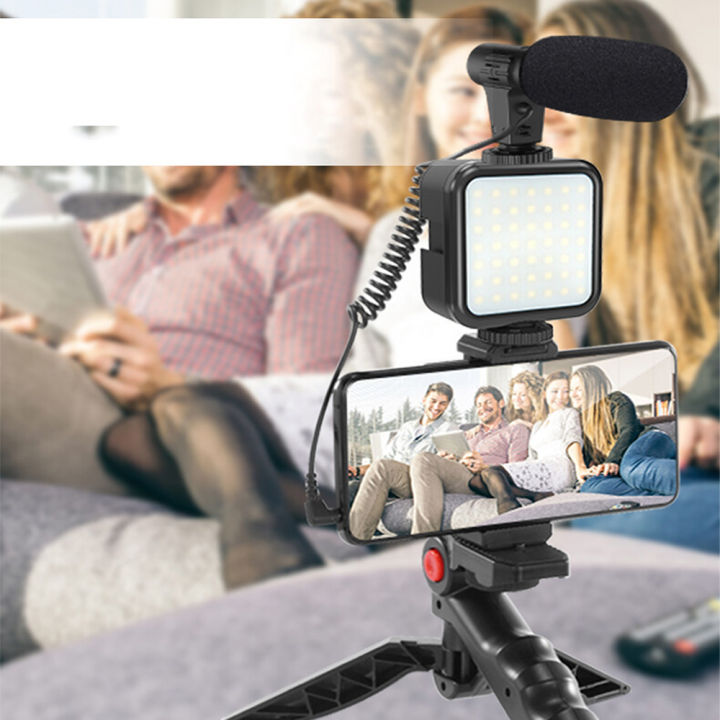 Vlogging%20Kit-01LM%20With%20Light,%20Table%20Tripod%20Stand,%20Microphone,%20Phone%20Holder,%20Bluetooth%20Remote%20-%20Image%204