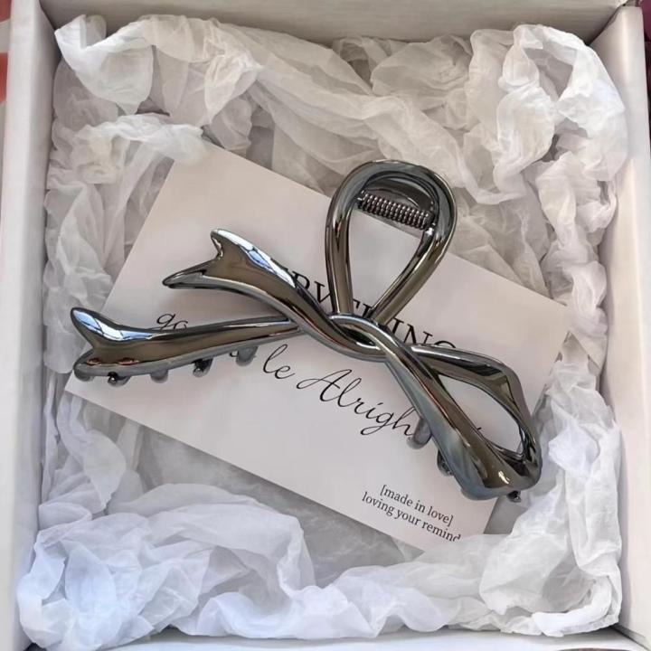 Metal%20Bow%20Hair%20Claw%20Bow%20Knot%20Personalised%20Advanced%20Bow%20Knot%20Shark%20Clip%20Vintage%20Ribbon%20Shape%20Claw%20Clip%20for%20Hair%20Styling%20Women's%20Fashion%20Hair%20Management%20Style%20Tool%20Accessorizing%20-%20Image%203