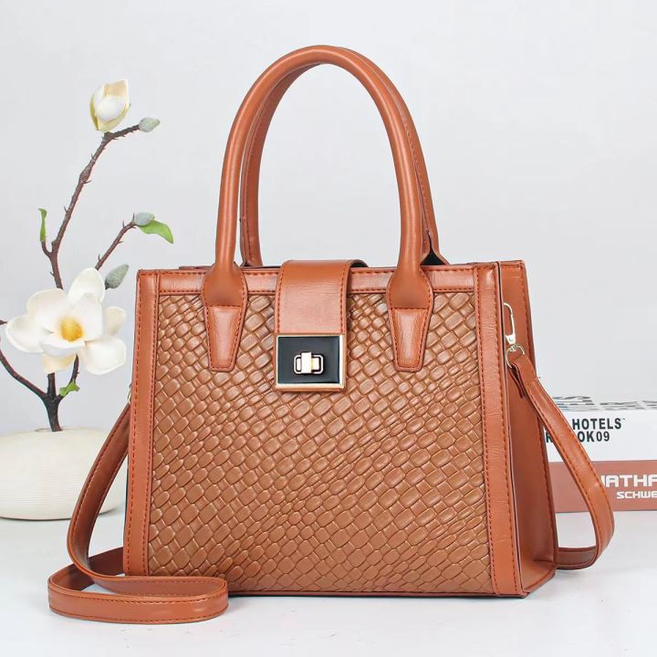 Manufacturer's%20foreign%20trade%20winter%20versatile%20one-shoulder%20hand-worn%20crossbody%20bag%202024%20new%20fashion%20ladies%20big%20bag%20women%20-%20Image%206