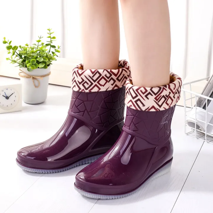 Rain%20Boots%20Women's%20Waterproof%20Boots%20Mid-Calf%20Rain%20Boots%20Women's%20Kitchen%20Car%20Wash%20Non-Slip%20Work%20Rubber%20Shoes%20Women's%20Soft%20Bottom%20Waterproof%20Shoes%20-%20Image%204