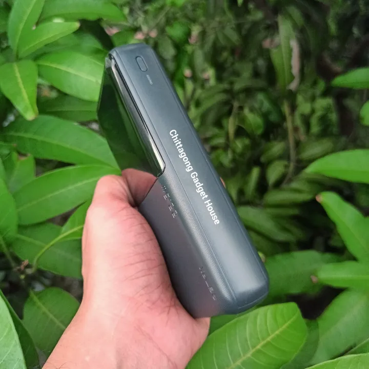 REMAX%20RPP-623%2020000mAh%20PD%2020W+QC%2022.5W%20Fast%20Charging%20LED%20Digital%20Display%20Power%20Bank%20-%20Image%203
