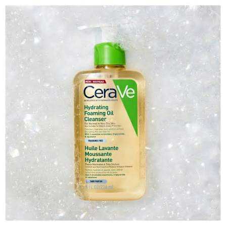 CeraVe%20Hydrating%20Foaming%20Oil%20Cleanser%20236ml%20-%20Image%204
