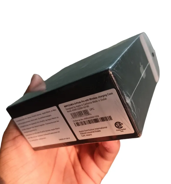 Airpods%20pro%20Black%20premium_%201562A%20FF+FB%20Earbuds%20-%20Image%204