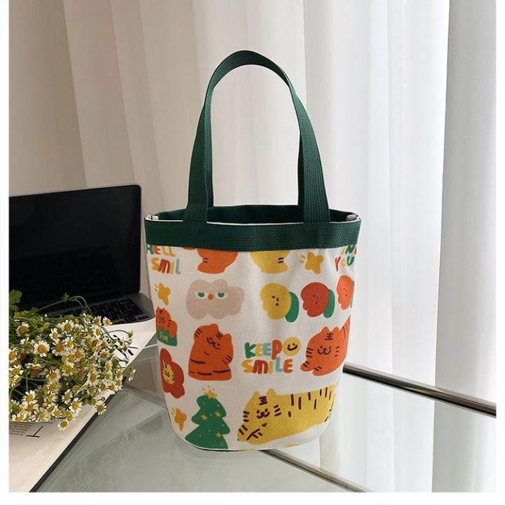 Cute%20Cartoon%20Bucket%20Bag%20Printed%20Portable%20Canvas%20Bag%20Student%20White%20Collar%20Office%20Worker%20Bento%20Snack%20Bag%20-%20Image%202