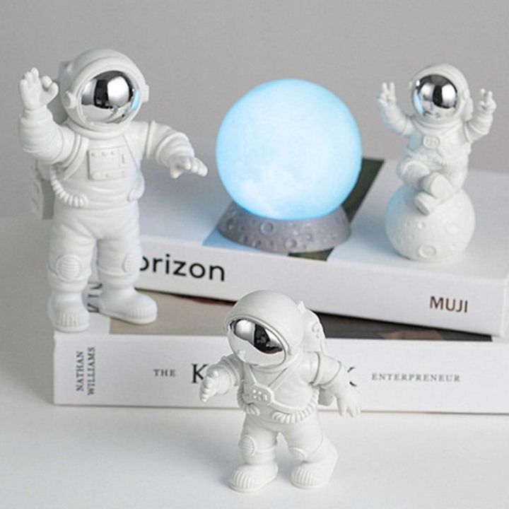 3pcs/set%20Craft%20Resin%20Astronaut%20Ornament%20Figure%20Statue%20Waterproof%20Exquisite%20Astronaut%20Decorative%20Ornament%20Creative%20Funny%20Spaceman%20Desktop%20Decor%20Modeling%20Kid%20-%20Image%204