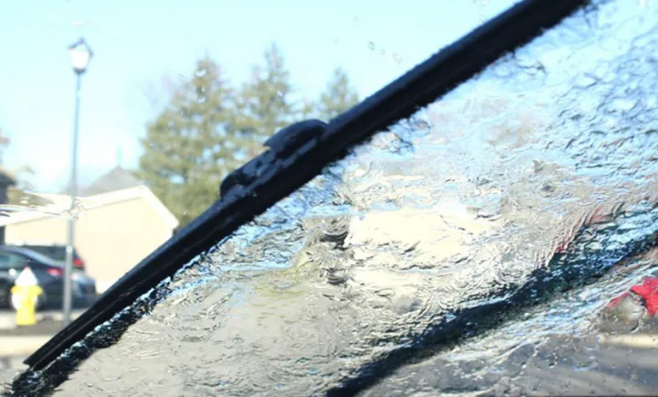 Wiper%20Blade%20-%20Black%20,car%20wiper%20blade%20-%20Image%209