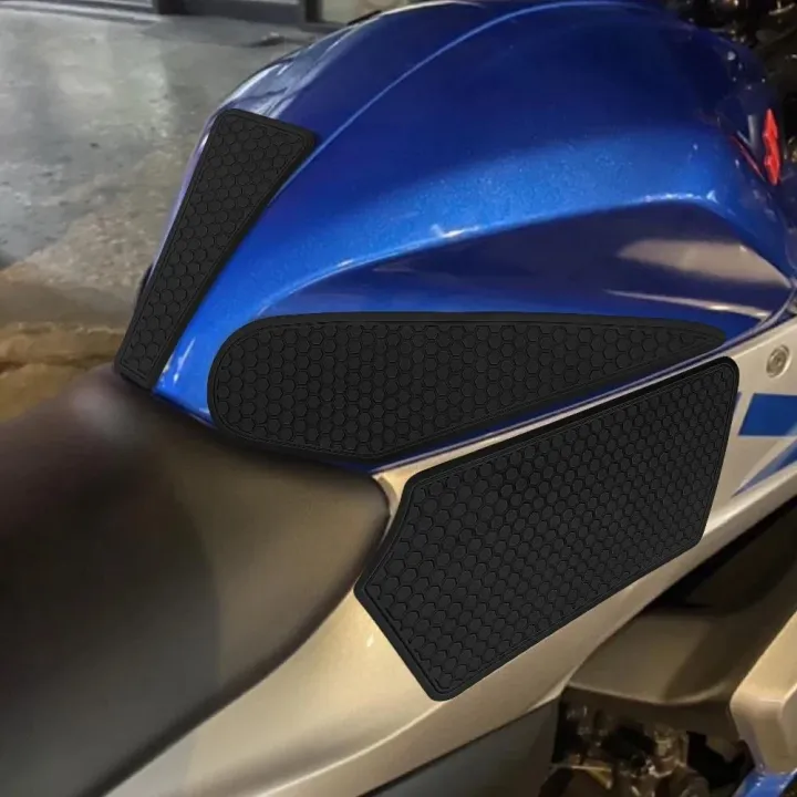 Motorcycle%20accessories%20GIXXER%20SF%20250%2023%2024%20Fuel%20Tank%20Cap%20Sticker%20Pad%20Tank%20Cover%20Anti%20Slip%20Protector%20GIXXER%20SF%20Tank%20Sticker%20-%20Image%203