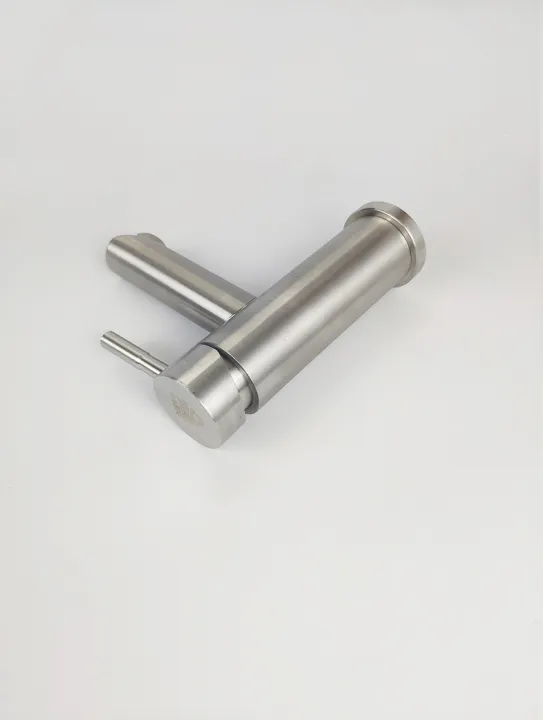 304%20Stainless%20Steel%20Bathroom%20Sink%20Faucet%20Single%20Handle%20Wash%20Basin%20Mixer%20Tap%20-%20Image%204