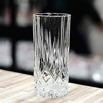 Heavy%20Water%20Glass%20Set%20-%20Enjoy%20Your%20Drinks%20In%20Style%20With%206%20Durable%20Glasses%20-%20Set%20Of%206%20Glasses%20(370Ml)%20By%20Nasir%20-%20Image%204