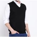 Men's Fashionable sleeveless sweater.