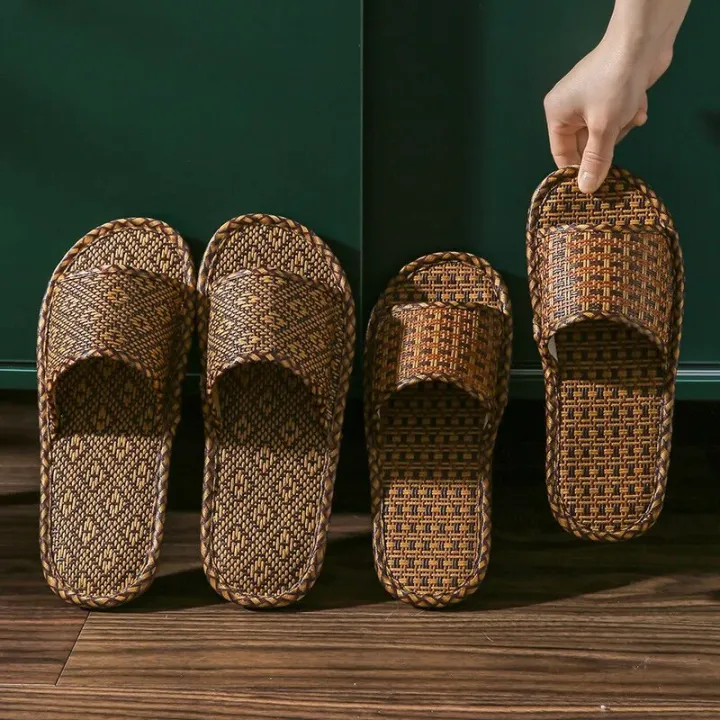 women%20and%20men%20Slippers%20non-slip%20home%20rattan%20grass%20indoor%20couple%20home%20men%20and%20women%20spring%20and%20summer%20bamboo%20woven%20sandals%20-%20Image%202