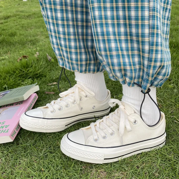 Spot%20Goods%201970sHigh-End%20Upgraded%20Blue%20Bottom%20Classic%20High-Top%20Canvas%20Shoes%20All-Matching%20Casual%20Couples%20Shoes%20-%20Image%203