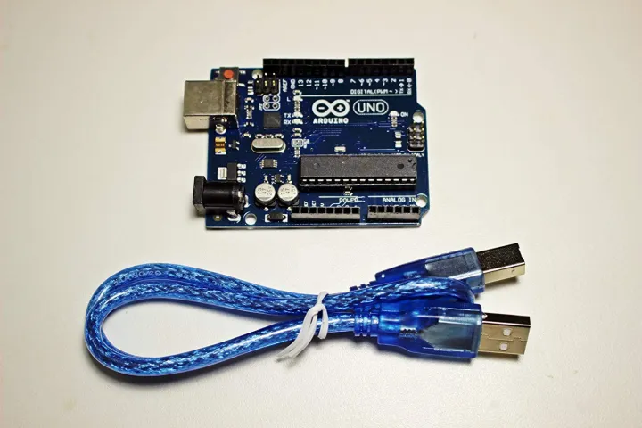 Arduino%20Uno%20R3%20With%20USB%20cable%20for%20Arduino%20-%20Image%203
