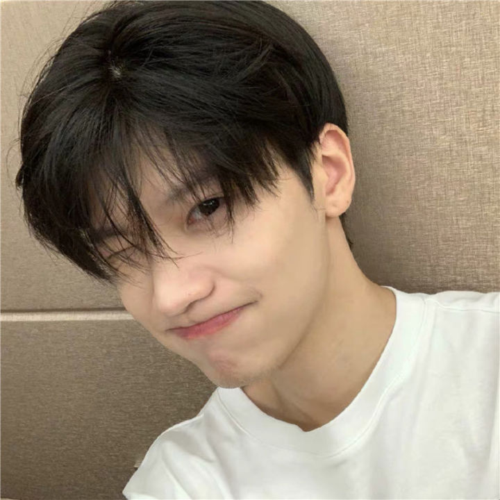 Wig%20Men's%20Short%20Hair%20Korean%20Style%20Handsome%20Men's%20Short%20Straight%20Hair%20Straight%20Bangs%20Student%20Fluffy%20Daily%20Full-Head%20Wig%20Factory%20Wholesale%20-%20Image%204