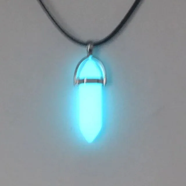 Glowing%20Necklace%20Pendant%20Bull-Et%20Hexagonal%20Chain%20Stone%20Luminous%20Necklace%20Night%20Fluorescence%20Glow%20In%20The%20Dark%20Gift%20-%20Necklace%20For%20Girls%20-%20Image%203