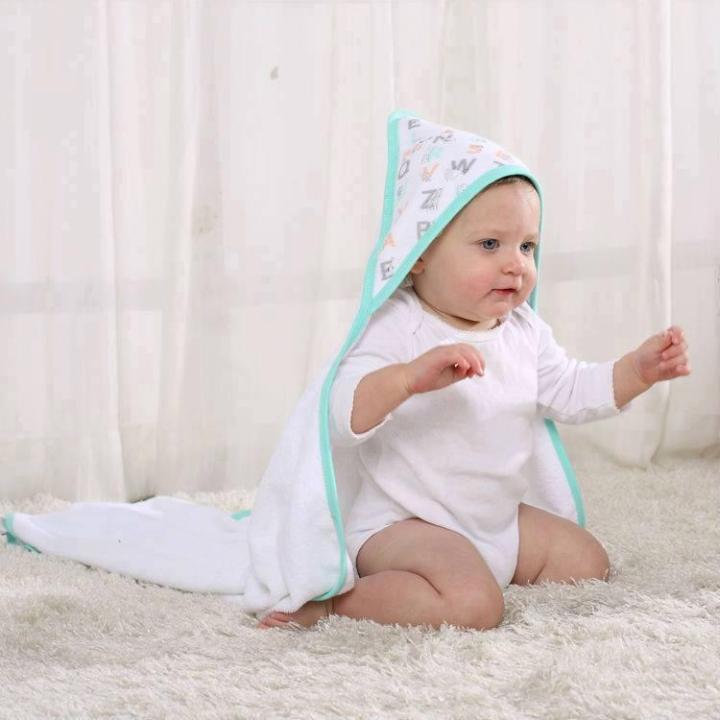 Bath%20Towel%20With%20Nice%20Handkerchief%20for%20Baby%20-%20Image%202
