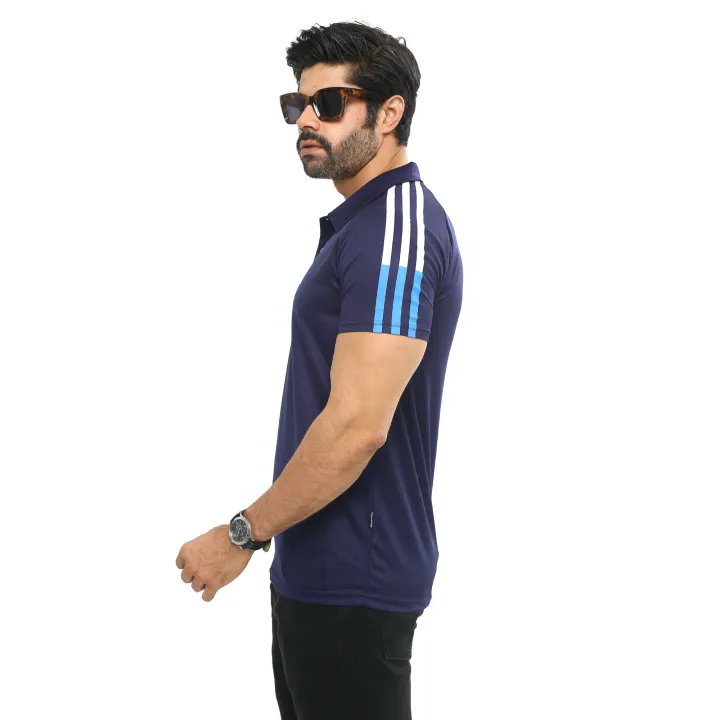 SMUG%20Exclusive%20Navy%20Polo%20Shirt%20-%20Fabric%20soft%20and%20comfortable%20-%20Image%204