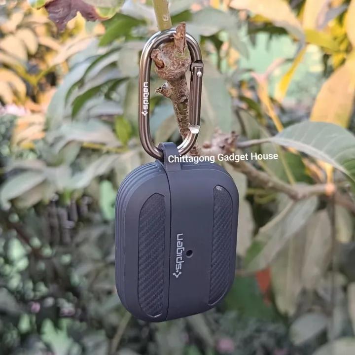 Spigen%20Rugged%20Armor%20Protective%20Case%20For%20AirPods%20Pro%202nd%20Gen%20-%20With%20Metal%20Hook%20-%20Image%204