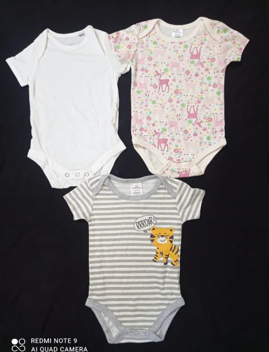 3%20Pcs%20Baby%20Romper%20STYLISH%20Half%20Sleeve%20-%20Image%202