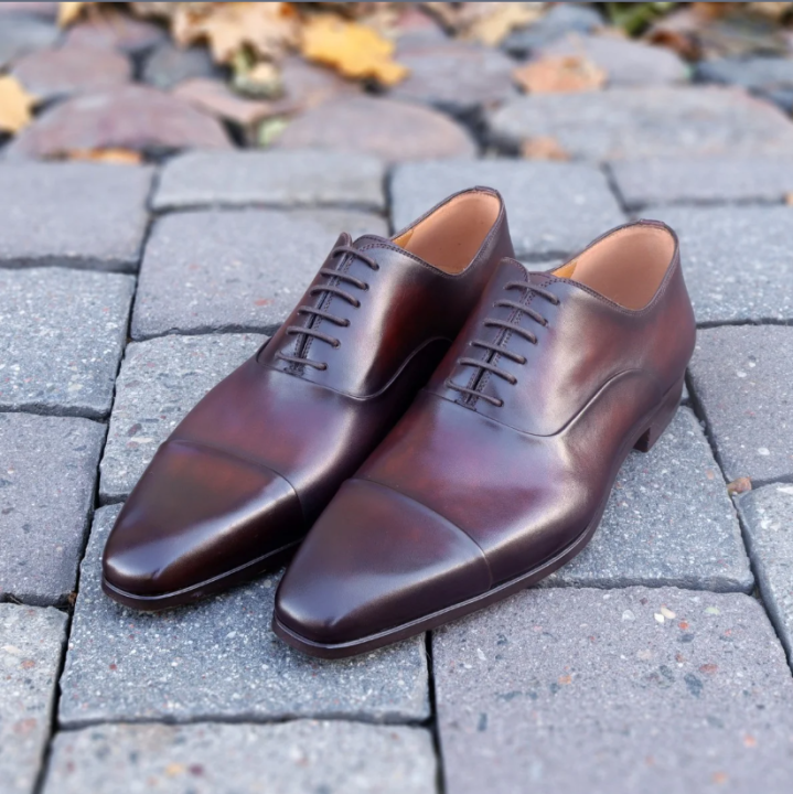 Fashion Shoes For Men With High Grade Fabrics Formal And Gorgeous Look Outdoor Shoe Lightweight (Socks Free)