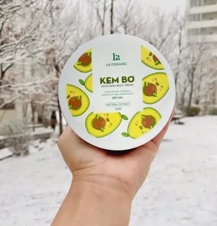 KEM%20BQ%20Body%20Cream%20%E2%80%93%20Organic,%20Lightweight%20&%20Long-Lasting%20Moisture%20-%20Image%205