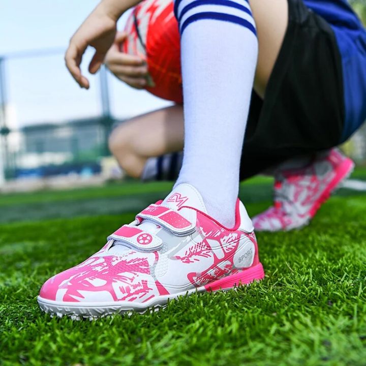 Fashion%20Pink%20Children's%20Cheap%20Football%20Shoes%20Hook%20and%20Loop%20Boys%20Girls%20Training%20Soccer%20Cleats%20Kids%20Soccer%20Shoes%20Futsal%20Sneakers%20-%20Image%204