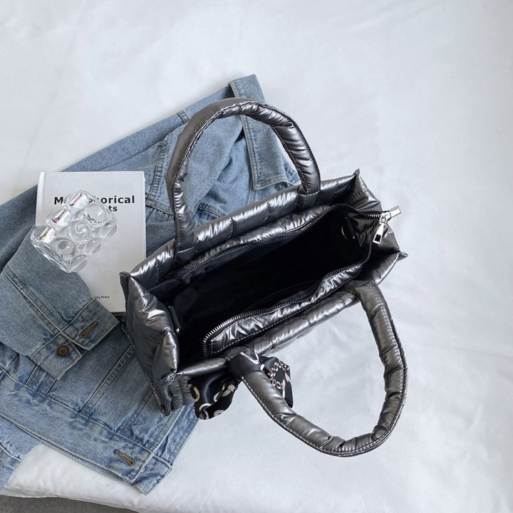 Ladies%20Large%20Capacity%20Handbags%20Fashion%20Cotton%20Padded%20Shoulder%20Crossbody%20Bags%20for%20Women%20Autumn%20Winter%20Quilted%20Shopping%20Tote%20Bags%20-%20Image%205