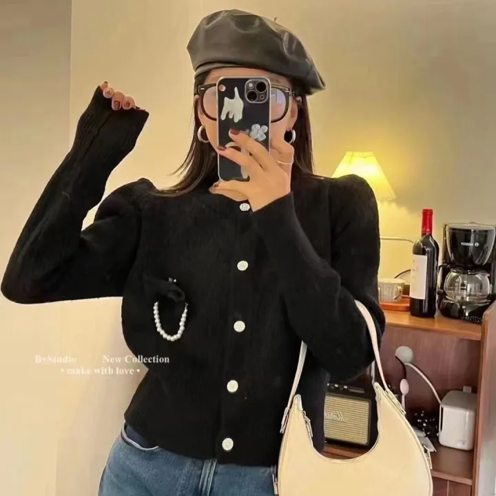 Sweet%20Elegance%20round%20Neck%20Sweater%20Cardigan%20Bow%20Pearl%20Pin%20Design%20French%20Style%20Sweater%20Coat%20-%20Image%202
