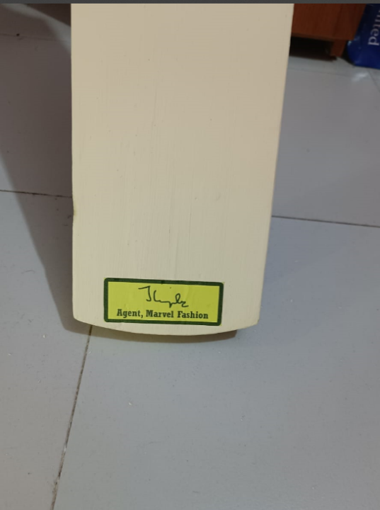 Ca%20King%20Cricket%20Tape%20Tennis%20Bat:%20High-Quality%20Equipment%20For%20Intense%20Matches%20And%20Practice%20Sessions%20-%20Image%207