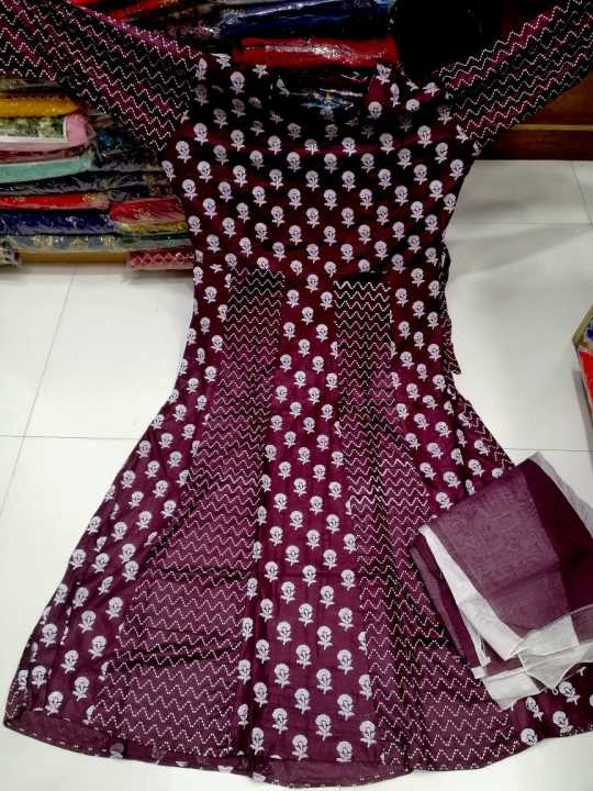 Everything%20House%20Special%20Exclusive%20Designed%20Gown%20/%20Kurti%20For%20Stylish%20Women%20/%20Girlss%20-%20Image%209