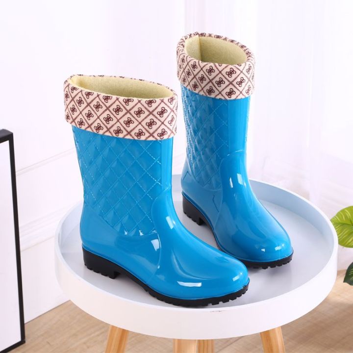 Korean%20Style%20Fleece-Lined%20Rain%20Boots%20Women%20'S%20Rain%20Boots%20Non-Slip%20Waterproof%20Shoes%20Winter%20Fashionable%20Warm%20Mid-Calf%20Cotton%20Rubber%20Shoes%20Rubber%20Boots%20-%20Image%204