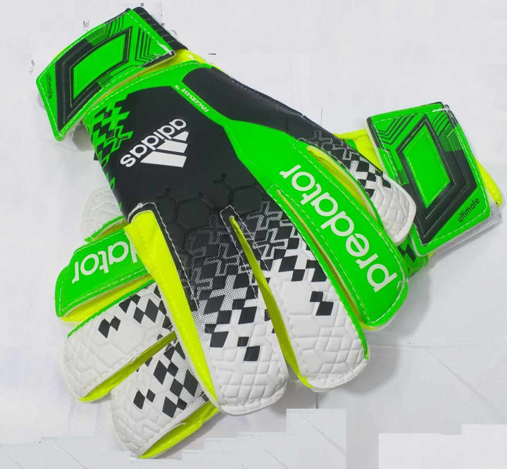 Football%20Hand%20Gloves%20-%20Ensure%20Warmth%20And%20Protection%20For%20Your%20Hands%20During%20Play%20-%20Includes%201%20Pair%20-%20Image%205